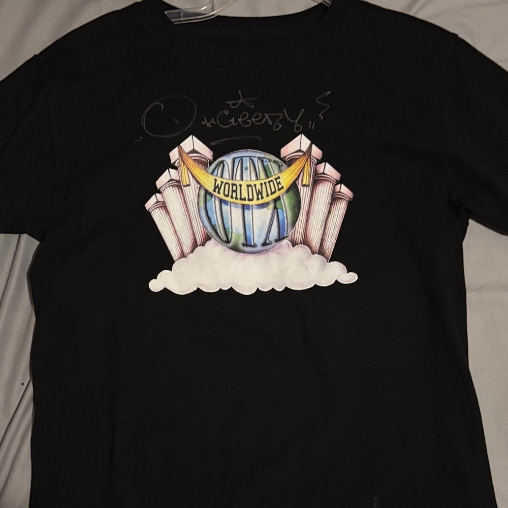 Signed OHGEESY worldwide shirt
